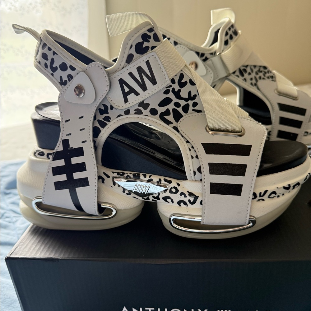 Starfruit Platform Sandals